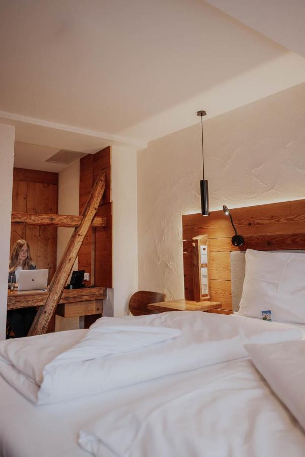 Altstadtmittehotel Sonne Dinkelsbuehl Ngoại thất bức ảnh